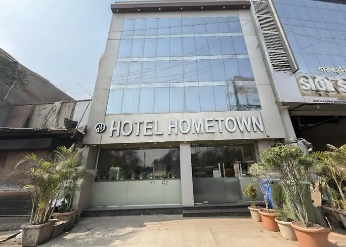 Hotel Hometown Near Us Embassy Bkc Mumbai